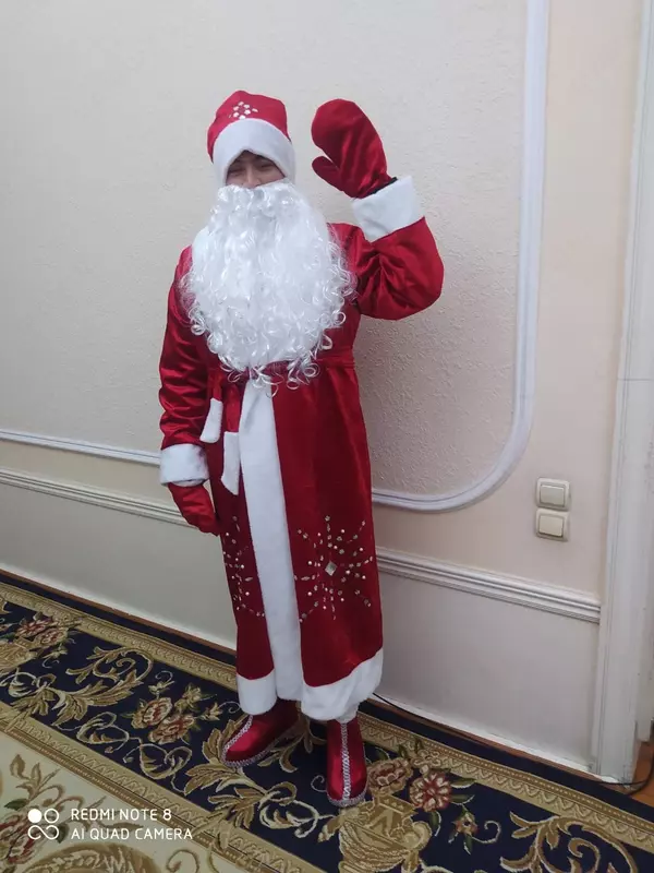 Skidka!Bolajonlar ucun qorbobo kiyimi