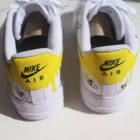 Dernier - Qo'lda ishlangan Nike Air Force Bumblebee