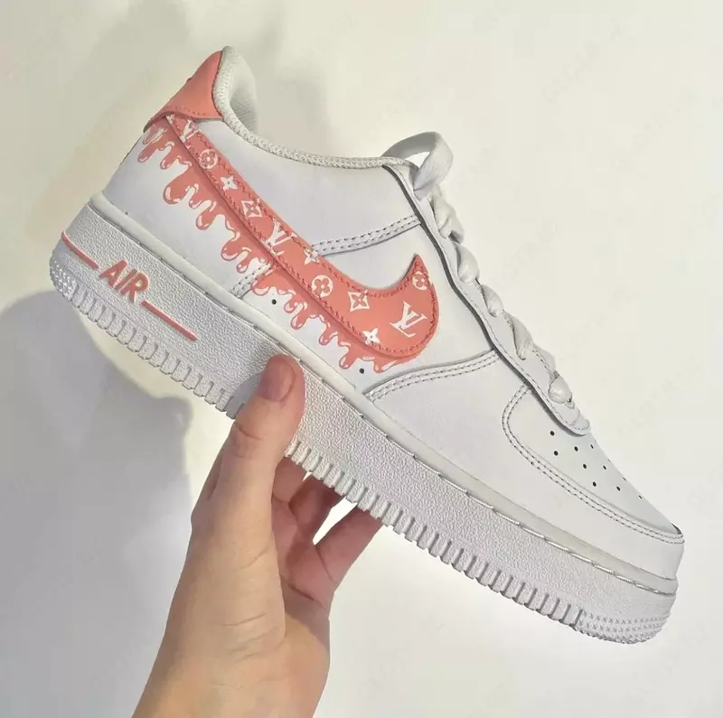 610 000 so'm Custom Nike Air Force Louis Vuitton