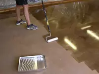 Лак для бетонных полов