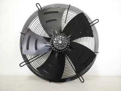 Вентилятор 1350×1350