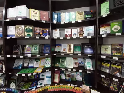 КНИГИ - 15 000 сум / шт.