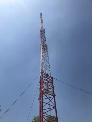 столбы освещения