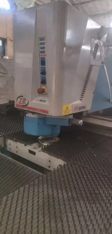 Станок (Италия) Координатно пробивной EUROMAC.