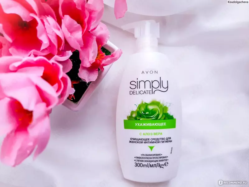  Гель для женской интимной гигиены AVON Simply Delicate