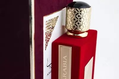 Ameerat Al Arab Asdaaf Lataffadan sharq parfyumi 100 ml. Ameerat Al Arab Asdaaf Lataffadan sharq parfyumi 100 ml.