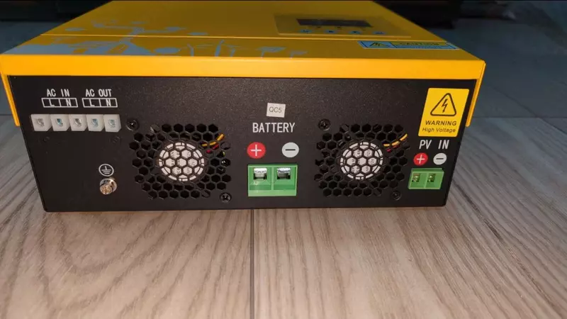 Контроллер заряда RestarSolar Hybrid Inverter - 4 306 762.8 сум