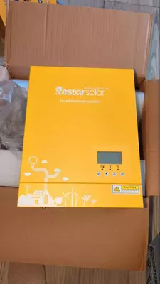RestarSolar Hybrid Inverter tizimiga ega quyosh elektr stantsiyasi