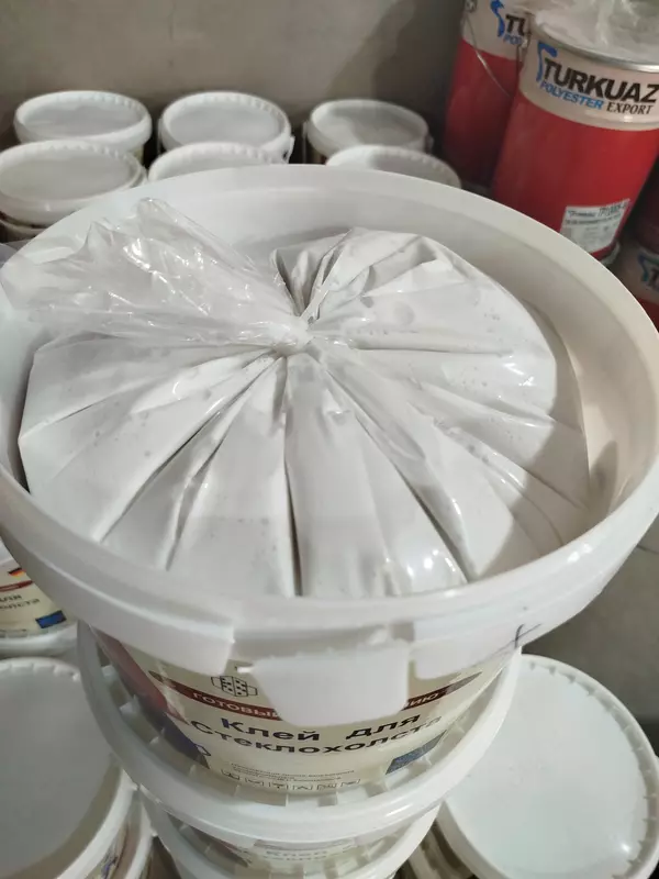 Клей для стеклохолста ( всех видов тяжелых обоев)