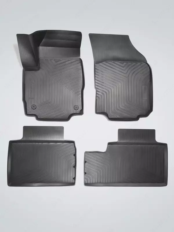 Equinox MY22 salonidagi poliklar