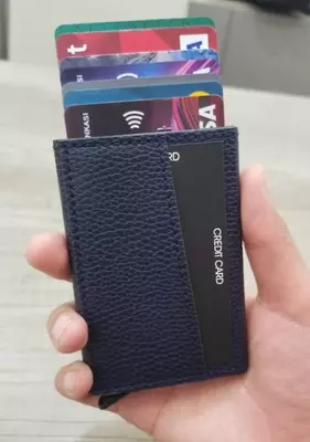 Кошелек для банковских карт - 79 000 сум / шт.