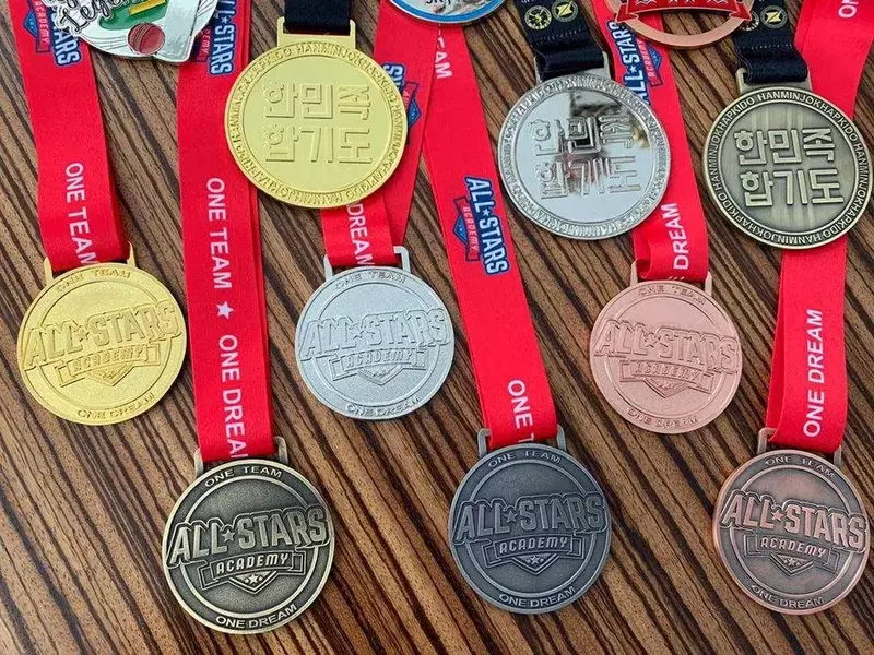 по запросу Изготовление медалей и значков