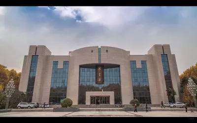 Xitoy politexnika universiteti. Ta'lim xizmatlari