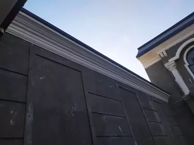 15 000 so'm / dona Fibrabetondan kalonna tiyaga karnizi lepnia