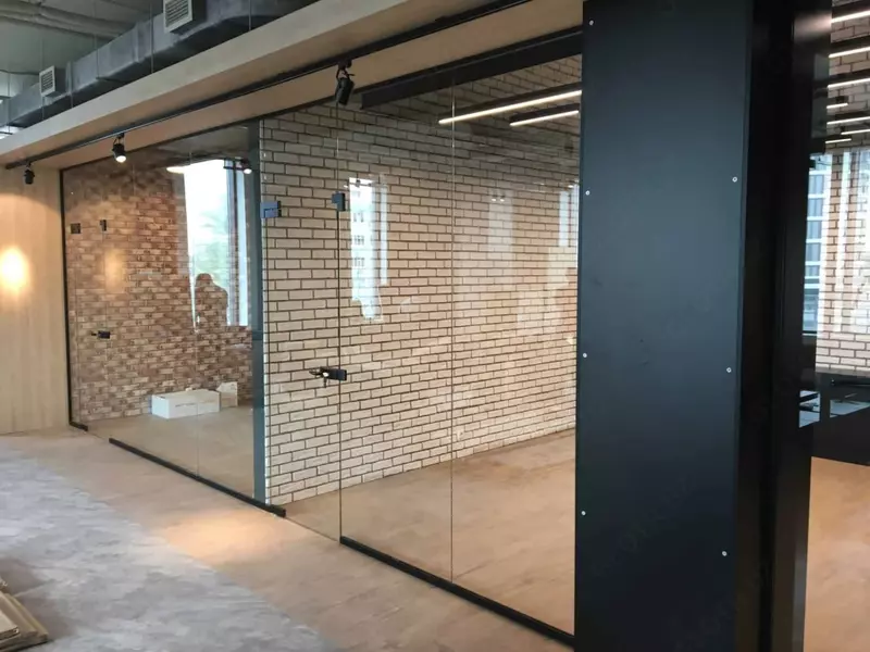 Офисные стеклянные перегородки ООО UNITIM