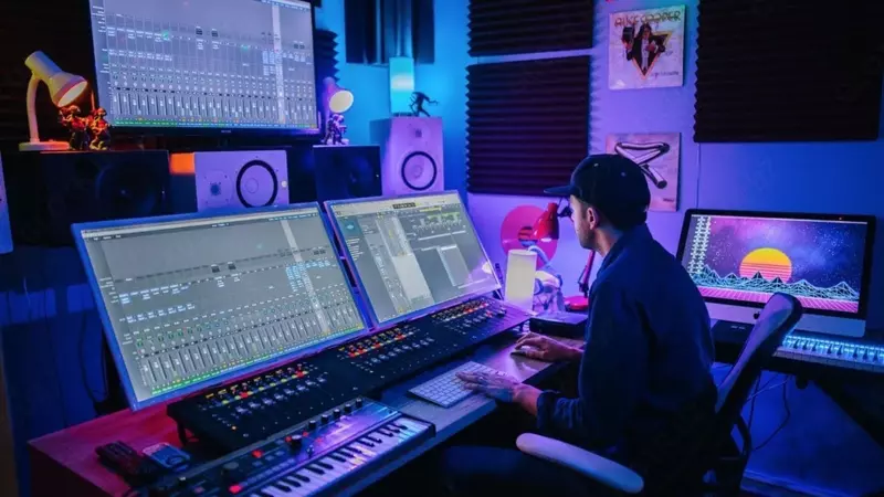 Саунд-дизайн и музыкальное сопровождение