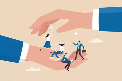 rassomlar va boshqa brendlar bilan qo'shma loyihalar