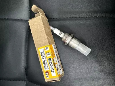 4W-2256 свеча зажигания - 2 400 000 сум / шт.