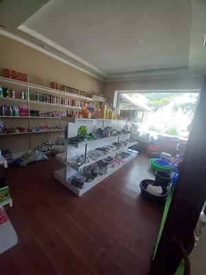 Savdo do‘koni. - 1 700 000 000 so'm / dona