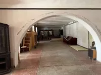 1 100 000 000 so'm Savdo do‘koni