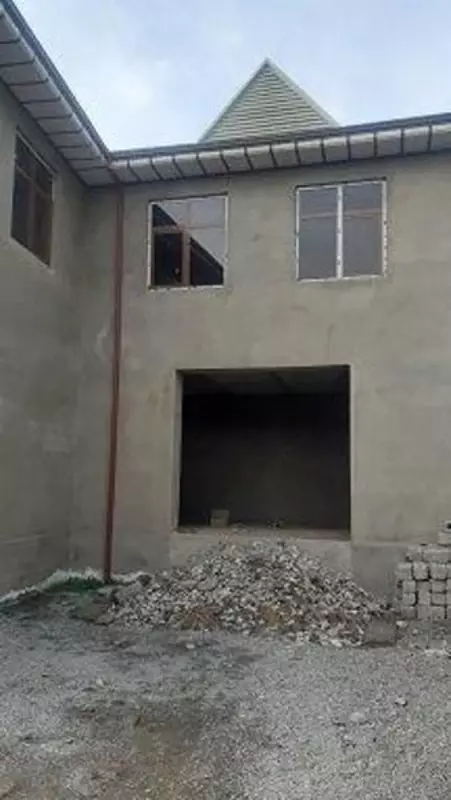 Здание. - Саноатқурилиш