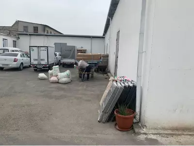 Noturar bino-inshooti. Chakana savdo