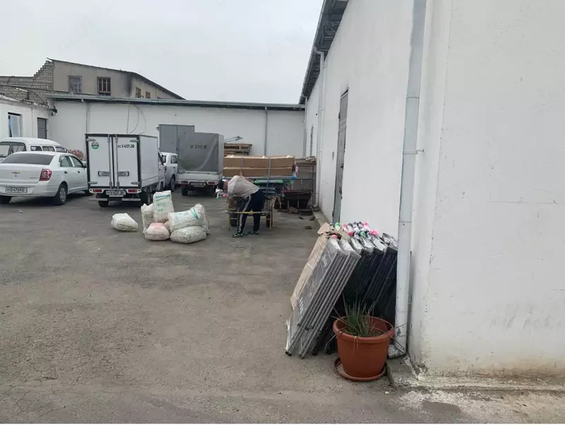 Здание. Только в розницу