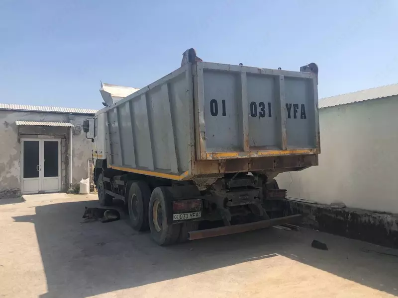 2 200 000 000 сум 4 автомобиля МАЗ.