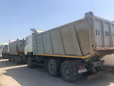 4 dona "MAZ" rusumli transport vositalari.