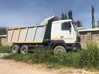 4 dona "MAZ" rusumli transport vositalari.