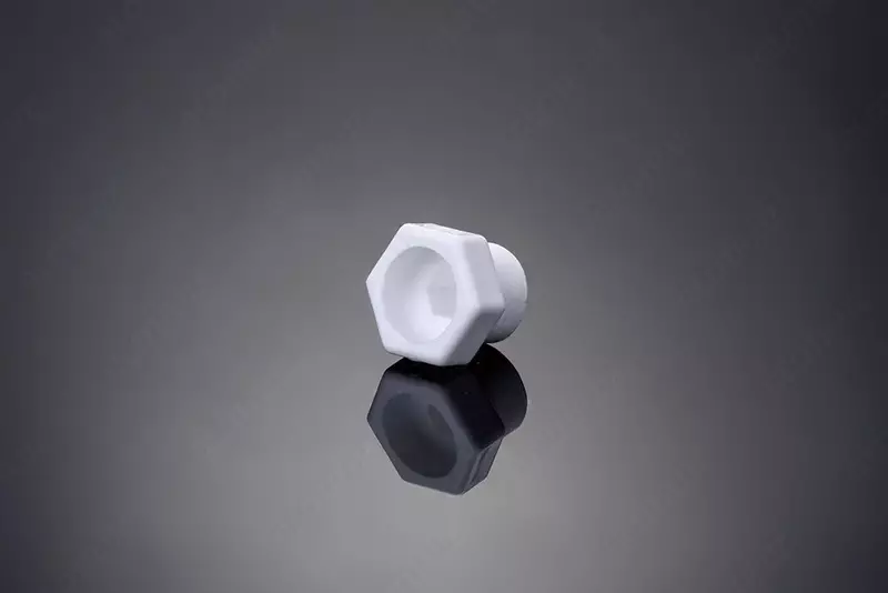 Пробка с резьбой