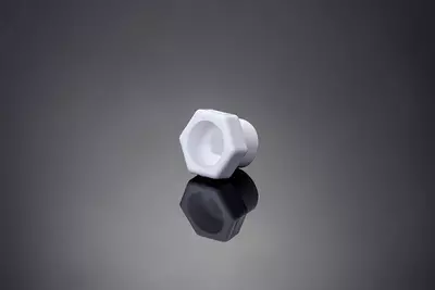 Пробка с резьбой