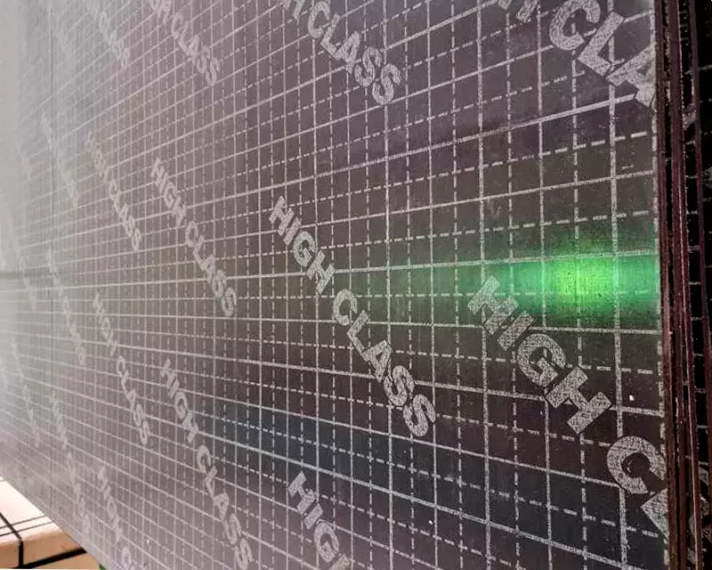 Laminatsiyalangan kontrplak High Class