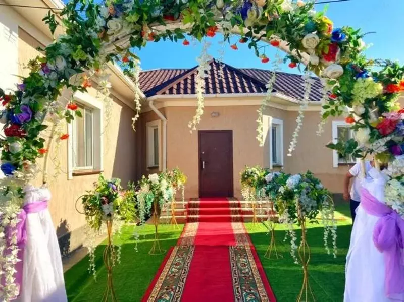 Qizil gilam ijarasi LuxEvent