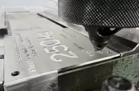 Lazerli oyma  frezalash va oyma mashinasi...  Material: polat; pleksiglas; plastik...