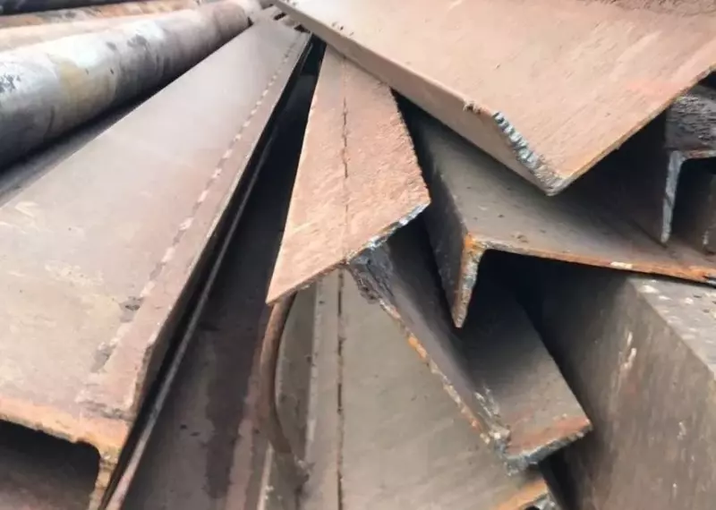  Швеллер БУ 5-40 мм L= 2-12 мм  Марка стали: 3  ГОСТ 8240-97  Маркировка: у; в; п - 