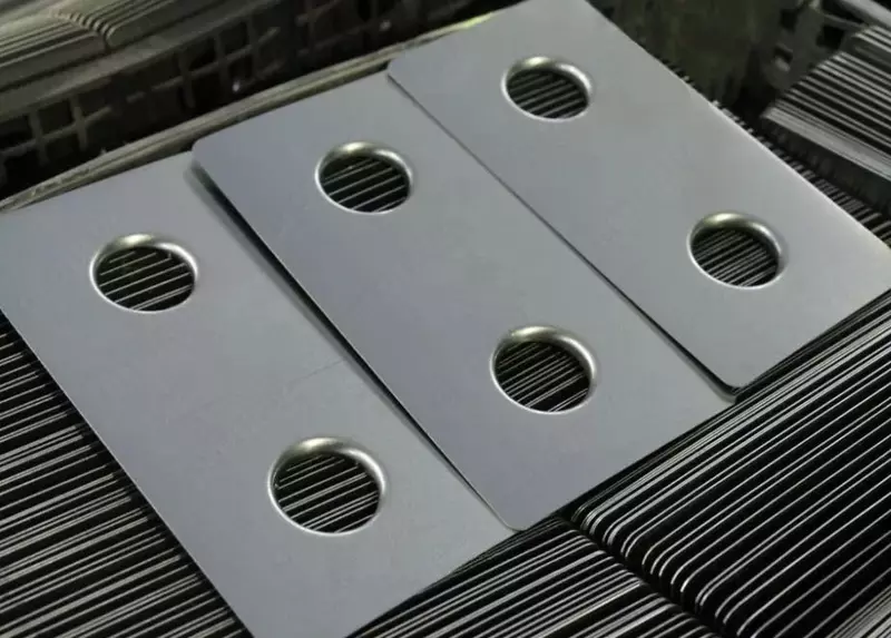 Штамповка холодная роликов; цильпебсов; шаров мелющих  Размер: до 3 мм; до 2 мм; до 5 мм