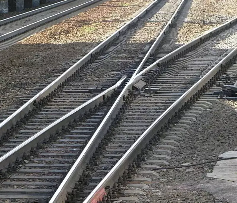  Стрелочные переводы новые; б/у  Марка: Р65; Р33; Р24; Р50; Р18; Р43...  Направление: правый; левый - 