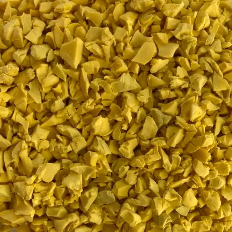  Резиновая крошка  Фракция: 0 1-15 мм  Цвет: бирюзовый; желтый; изумрудный; коричневый; красный... - 