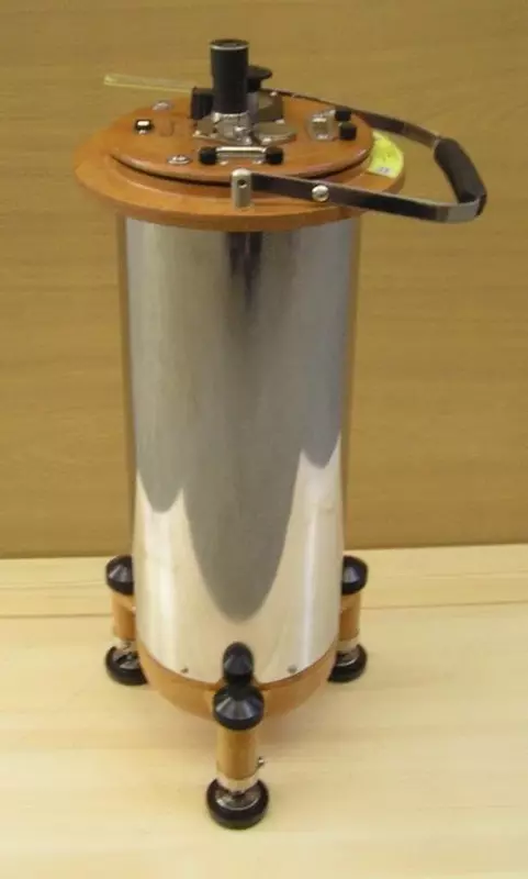 Гравиметры наземные узкодиапазонные с кварцевой чувствительной системой класса В ГНУ-КВ