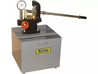 WAP1300  Ручной насос для гидротестирования  емкость масляного бака 100 литров  максимальное давление 1300 бар  рама из мягкой стали