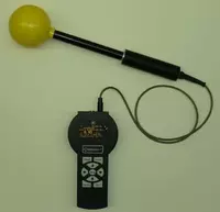 П3-90 — измеритель электрических и магнитных полей  электромагнитных излучений радиочастотного диапазона