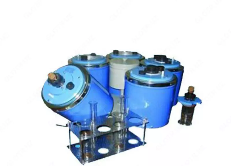 ЛЗН-75М — аппарат для определения текучести и застывания нефтепродуктов