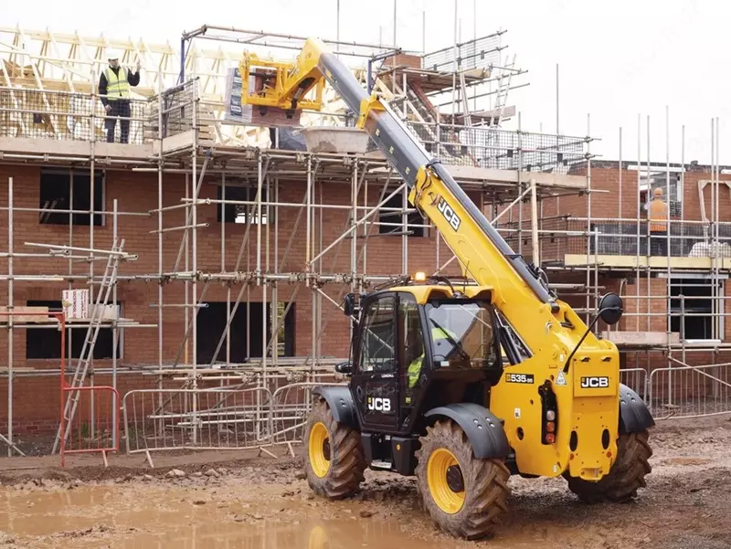 Teleskopik yuk ko‘targich JCB TLH 526-56 - по запросу