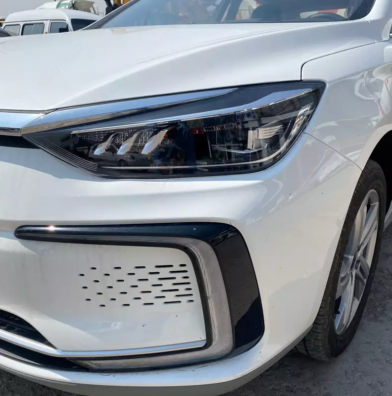  Автомобиль BAIC Beijing EU5 Tashkent Motors