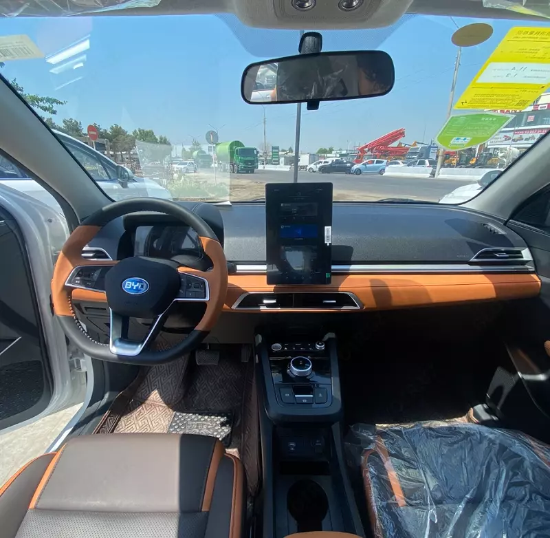  Автомобиль BYD E2 Tashkent Motors