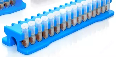 Пластиковый магнитный Штатив-бокс для пробирок 0.2 мл (96 лунок)