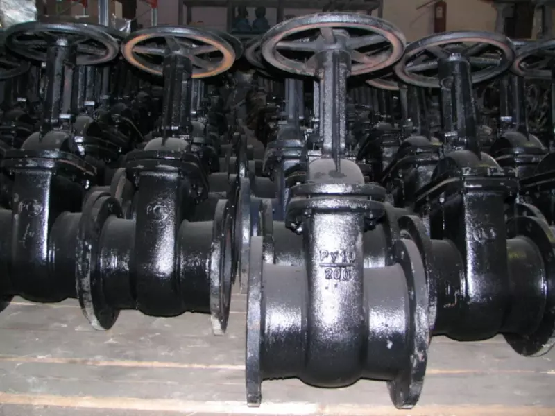 Задвижка чугунные Россия.