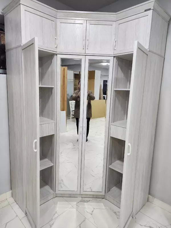 Шкаф для одежды