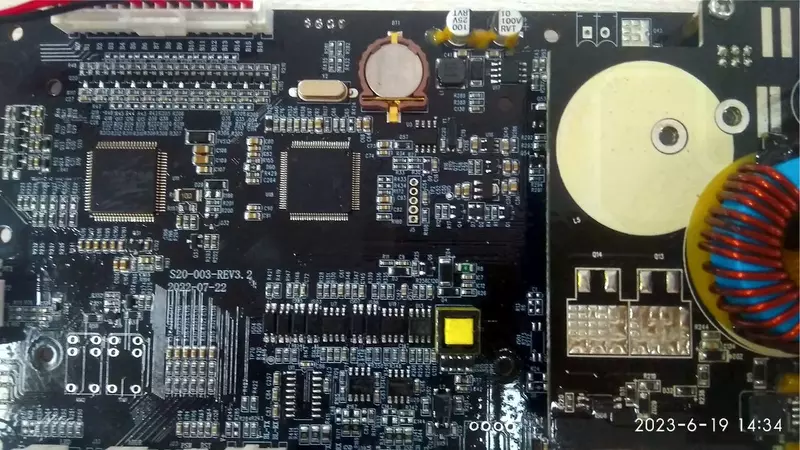 солнечные батареи.